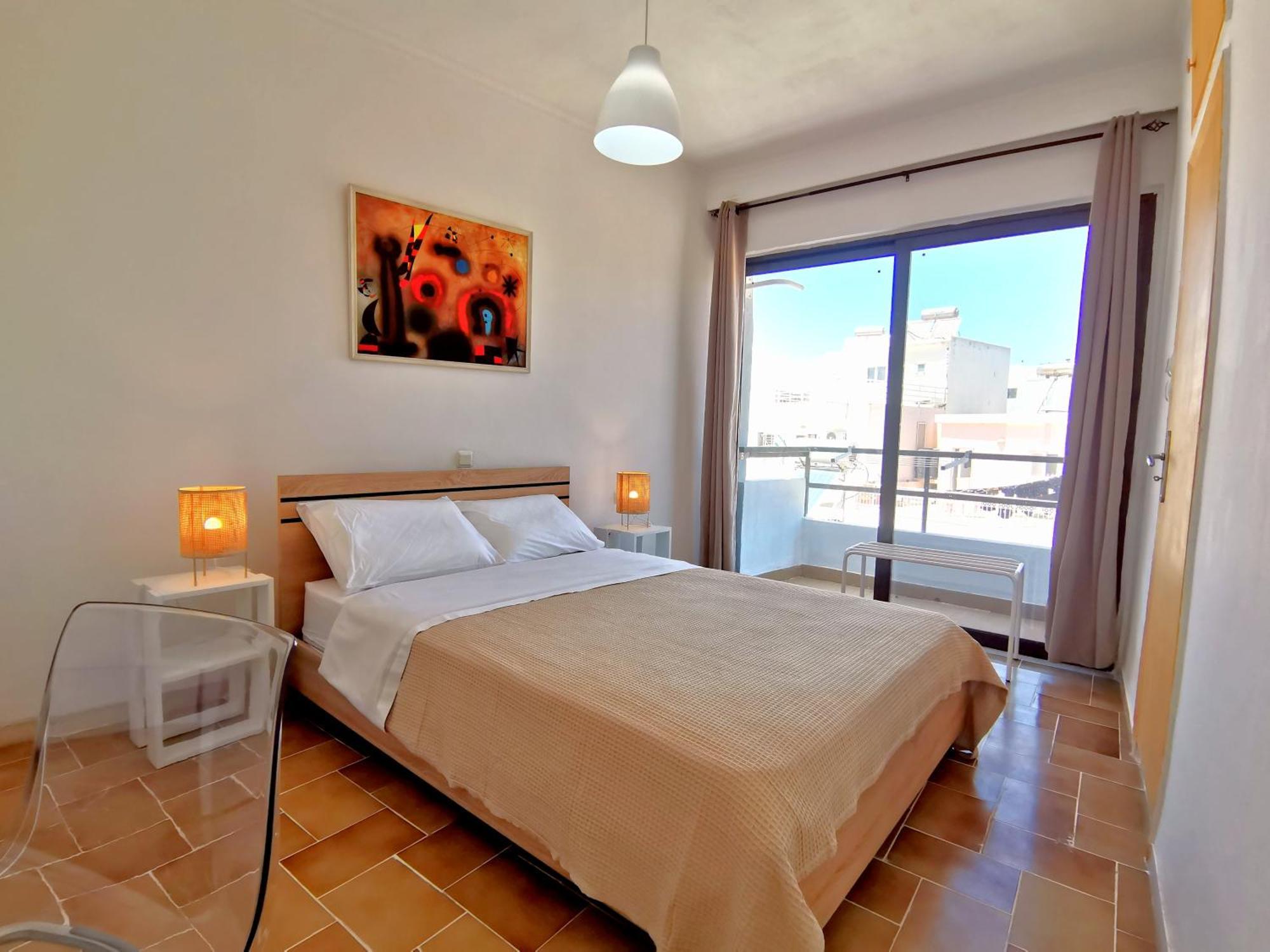 3rd Floor In Town With Sea View *