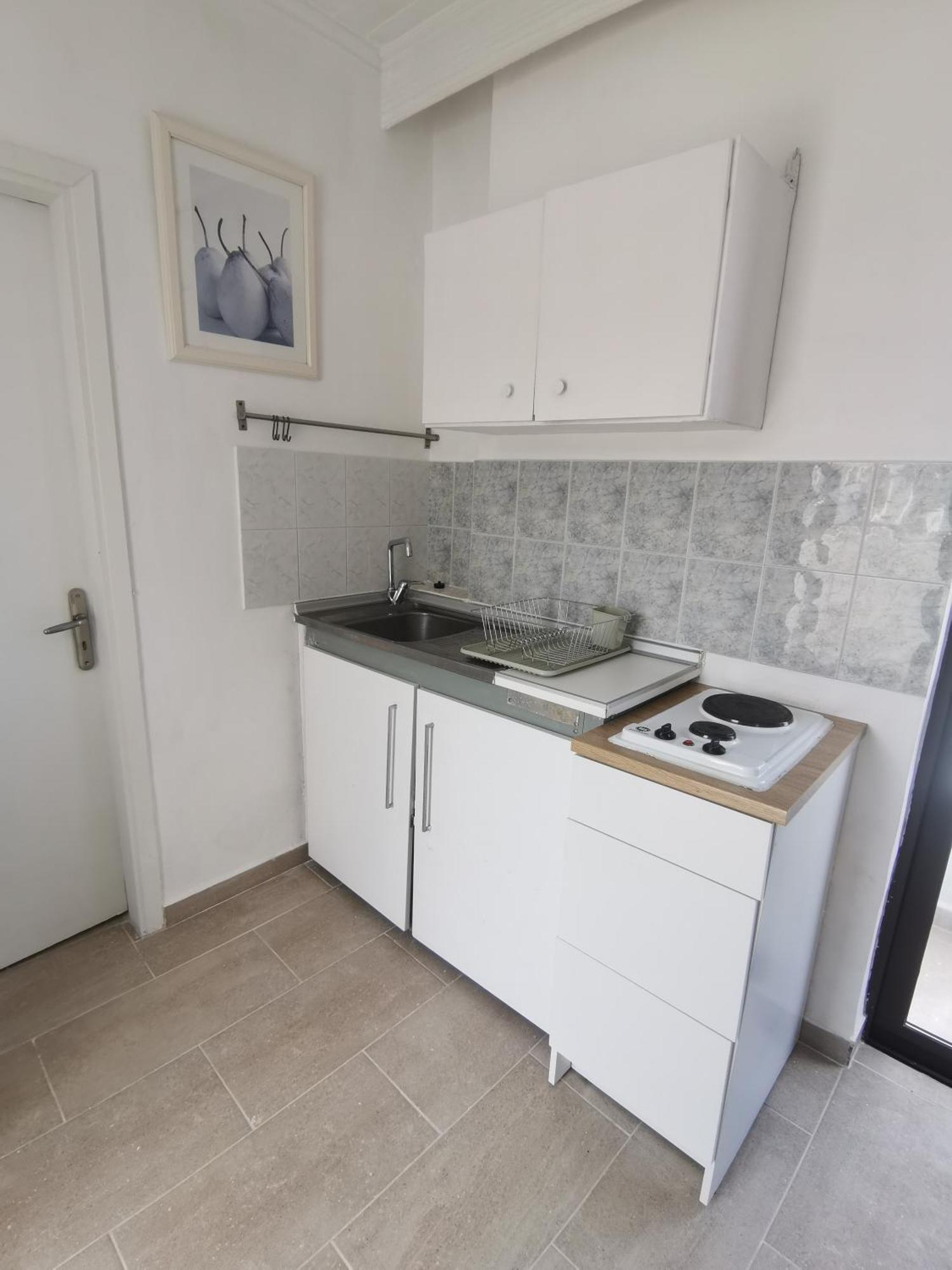 3rd Floor In Town With Sea View Apartment *