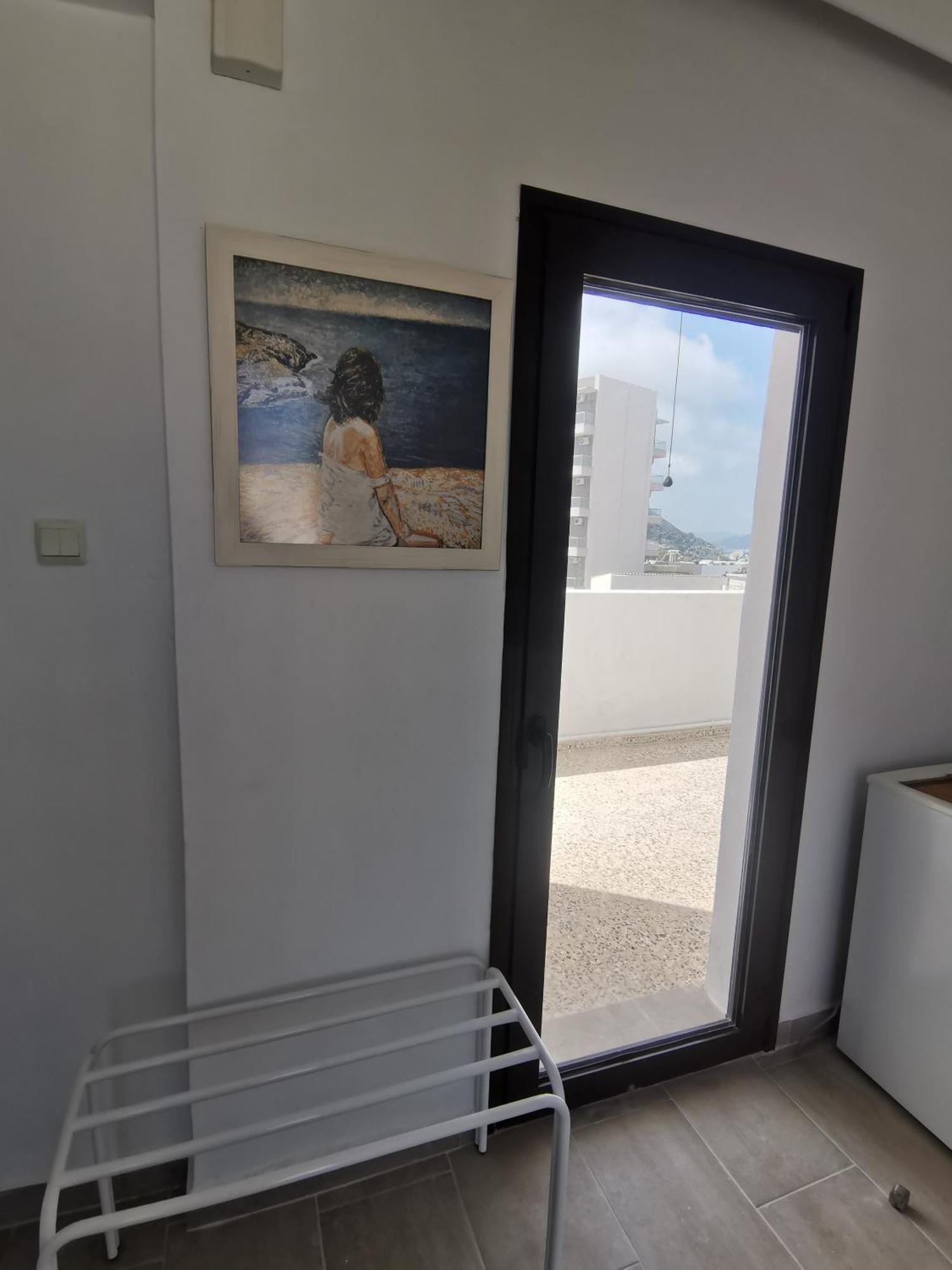 3rd Floor In Town With Sea View Апартаменты *
