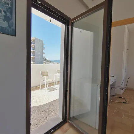 3Rd Floor Apartment In Town With Sea View Rhodes City Exterior photo
